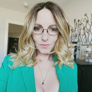 Meet your Posher, Ali